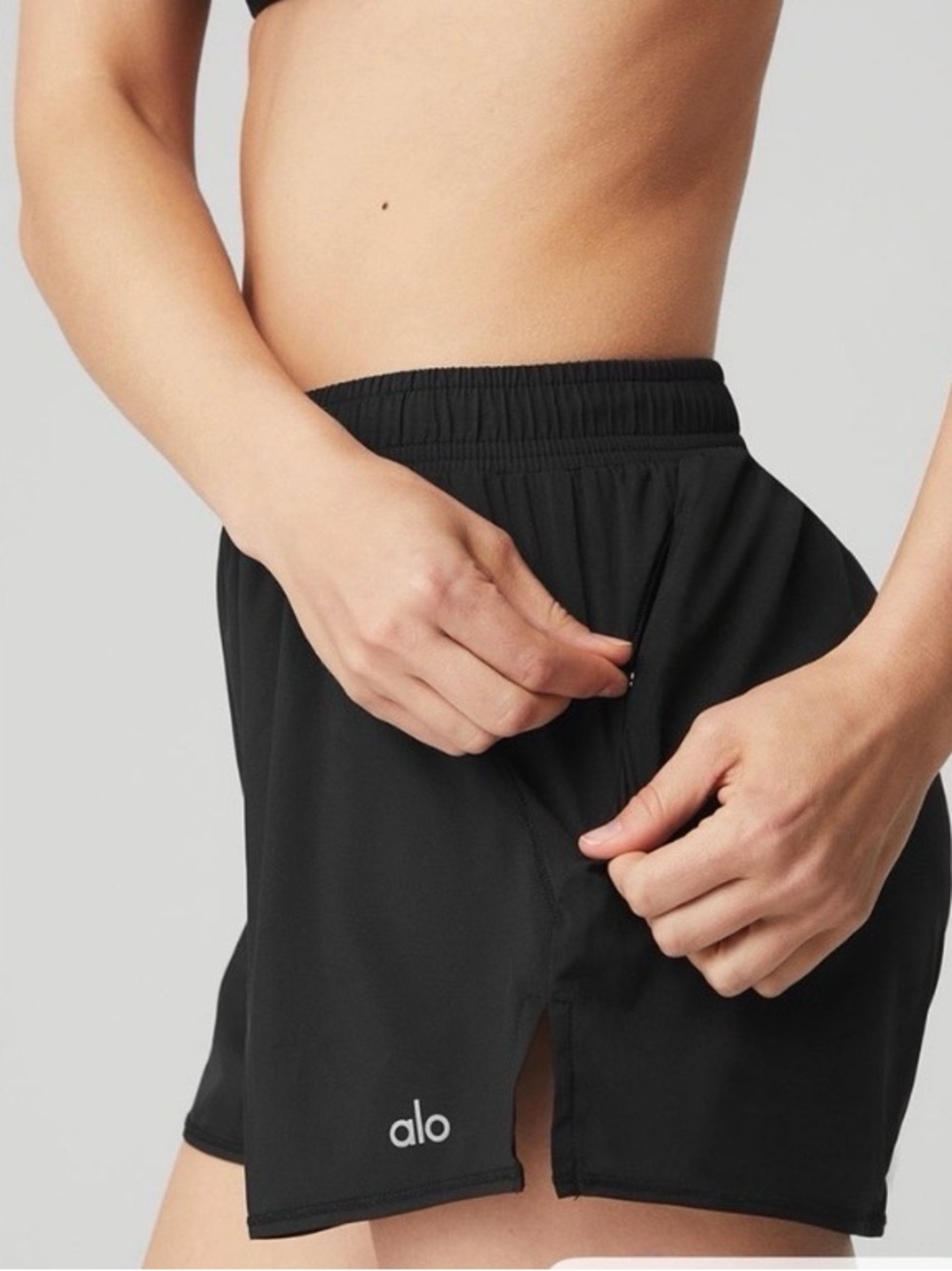 NWOT ALO Yoga Women Running Shorts Black size Medium with side slit & Pockets